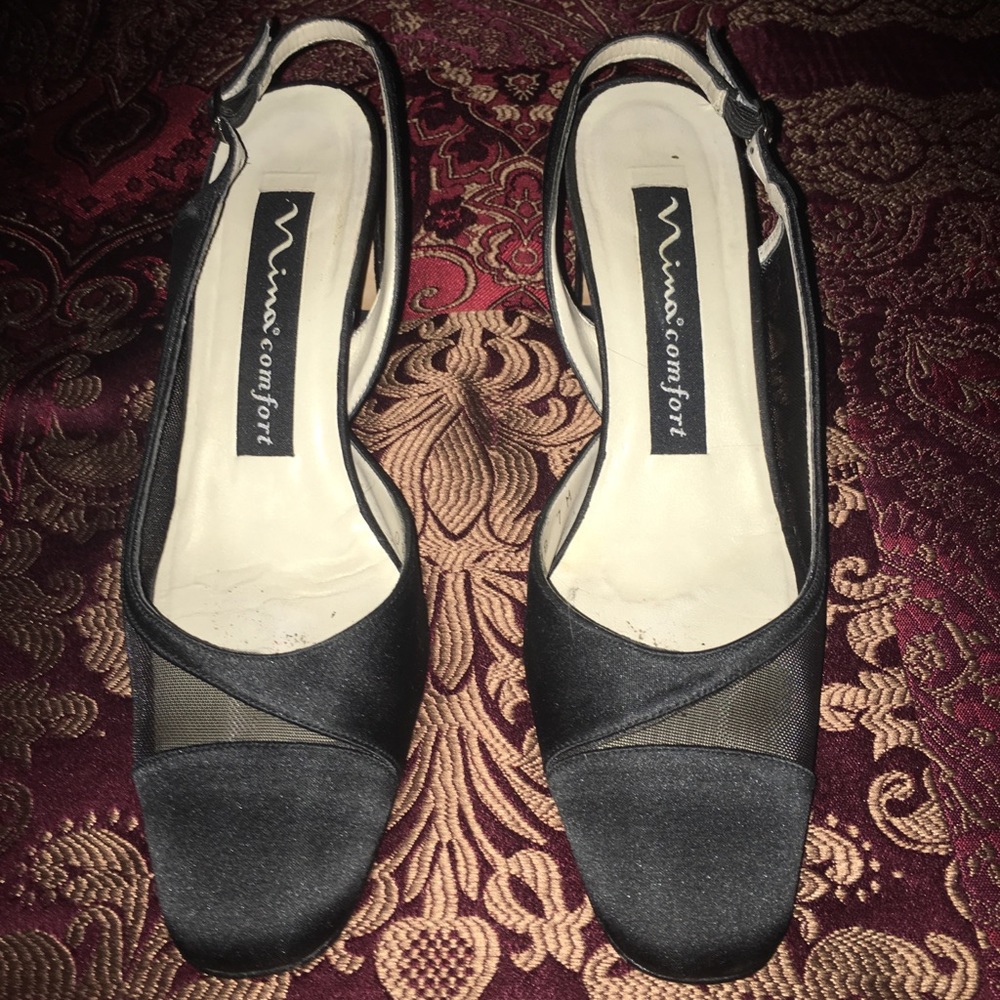 Nina Comfort heels. Black, 7.5M. Adjustable ankle.